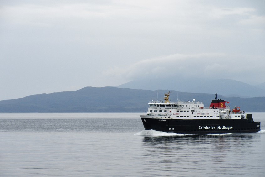 P&O Ferries under scrutiny following the dismissal of 800 UK staff!