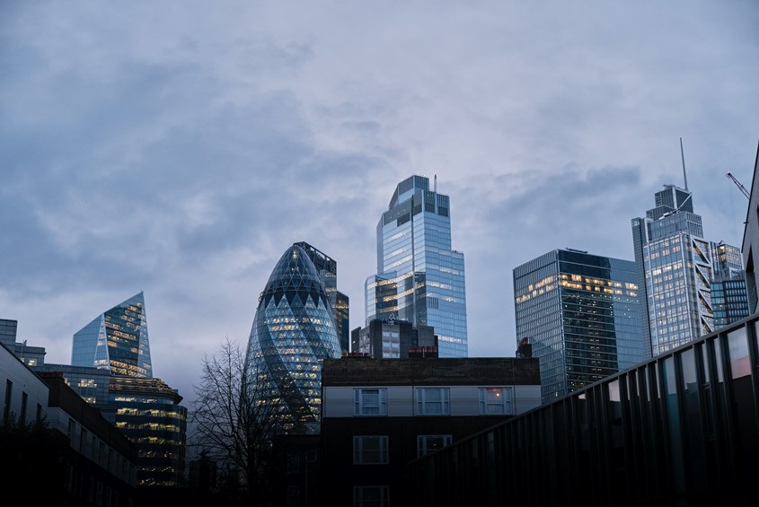 10 things to consider before signing a commercial lease