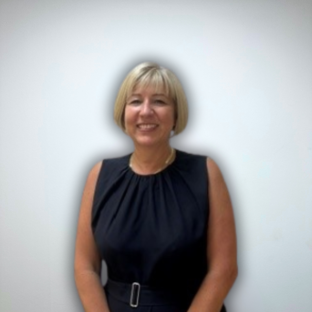 Julia Gronbach staff portrait.